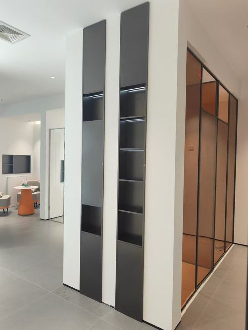Latest company news about Metal lines outline, glass facades extend, the spatial philosophy of high-end shower rooms creates a luxurious and elegant shower atmosphere.​ ​